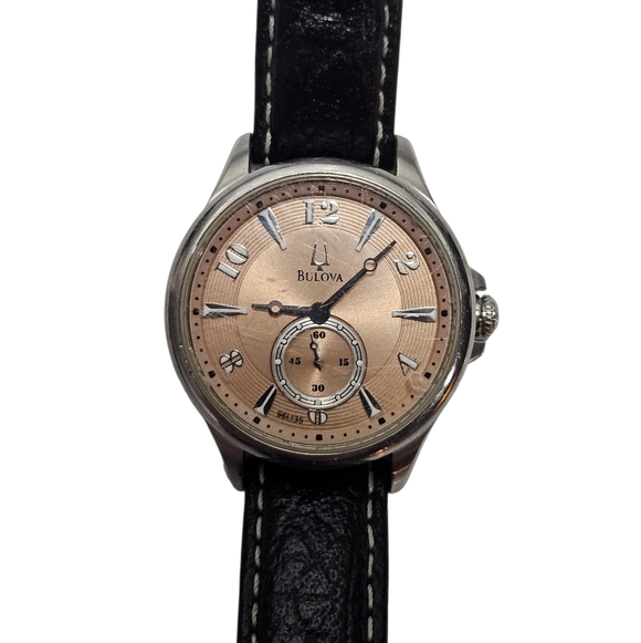 Vintage Bulova Adventurer Quartz Watch - Picture 2 of 7